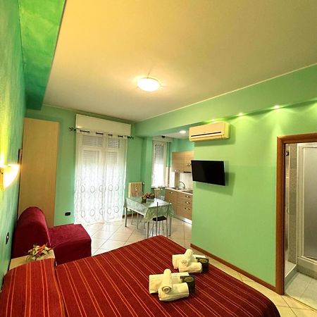 Ferienwohnung Amati Policlinic Monza Exterior foto