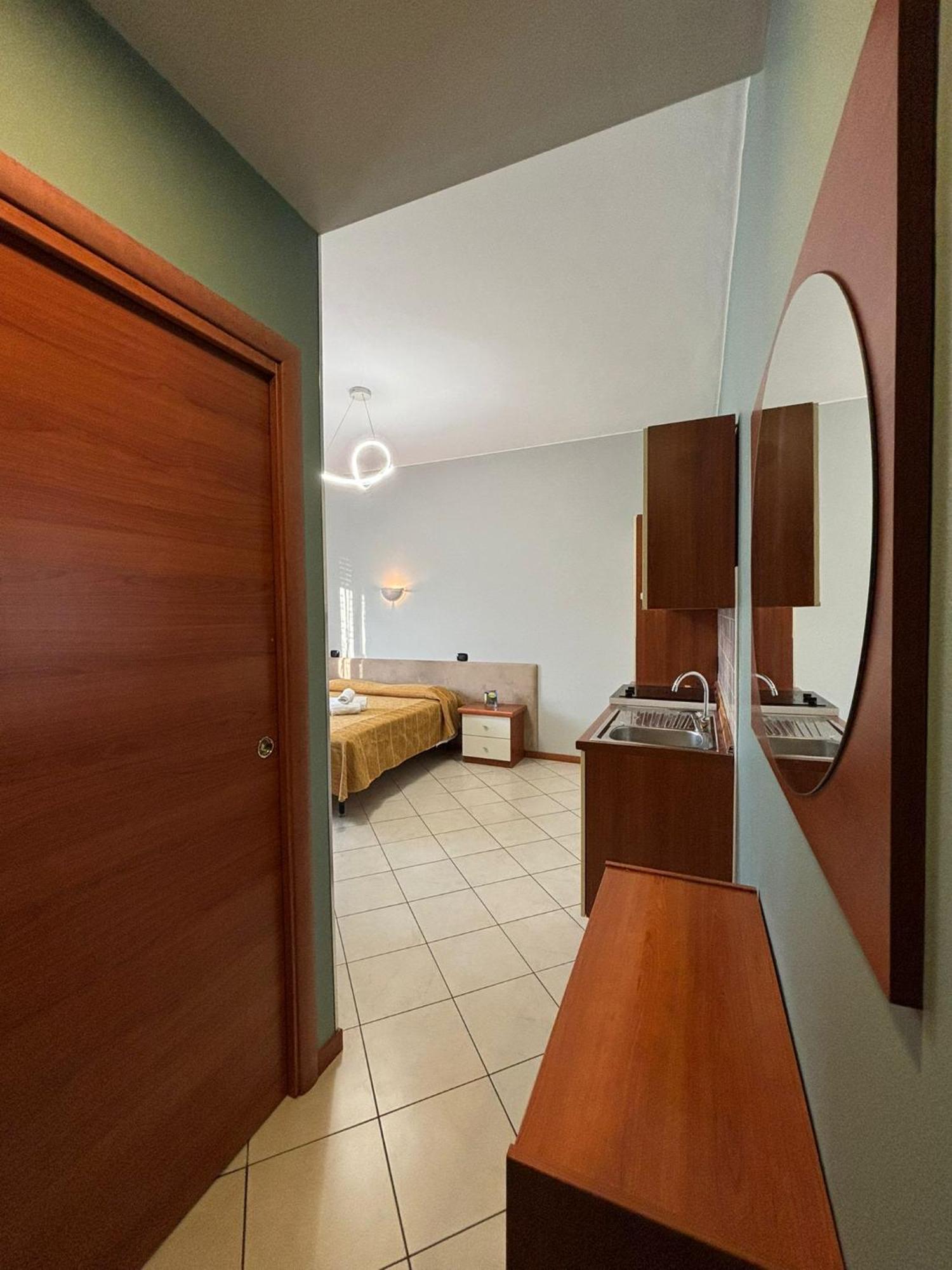 Ferienwohnung Amati Policlinic Monza Exterior foto
